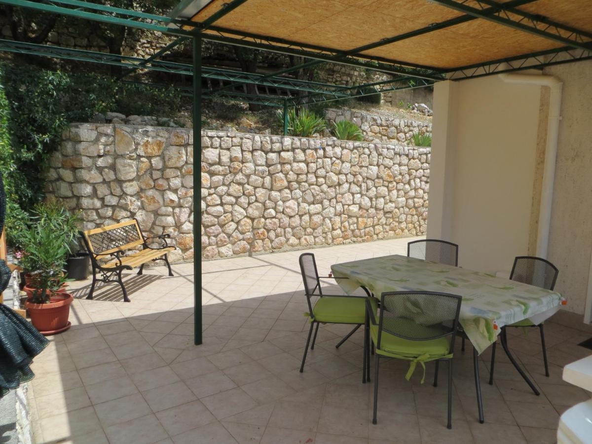 Apartment Dragas Lukovo Luaran gambar